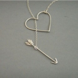 925 Ayar Kalp ve Ok Model Özel Tasarım Sallantılı Gümüş Kadın Kolye