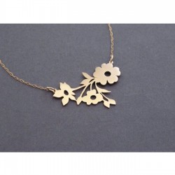 Çiçek Model Gümüş Kolye