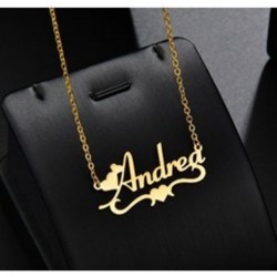 Gümüş İsimli Kolye