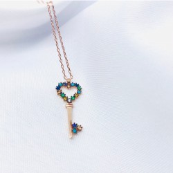 Renkli Anahtar Model Gümüş Kolye