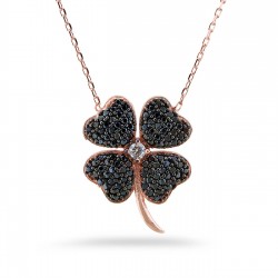 Siyah Taşlı Yonca Kolye