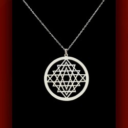 Sri Yantra Kadın Gümüş Kolye Özel Gün Hediyesi