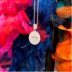 777 Sayı Sekanslı Gümüş Unisex Hediyelik Kolye
