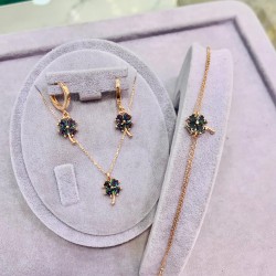 Yonca Çiçeği 925 Ayar Gümüş Kadın Hediyelik Set