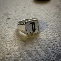 Kişiye Özel Tasarım Kazıma Harf 925 Ayar Gümüş Erkek Hediyelik Yüzük 