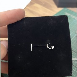 Arapça Harf Model 925 Ayar Gümüş Kadın Küpe