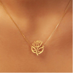 Çiçek Model 925 Ayar Gümüş Kadın Özel Gün Hediyesi Kolye