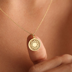 Altın Kaplama 925 Ayar Gümüş İşlemeli Güneş Model Kadın Kolye